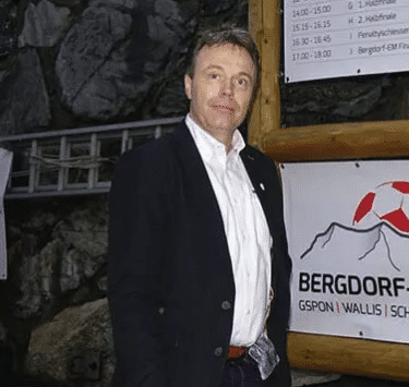 Die Bergdorf-EM Auslosung lanciert das Fussballjahr 2020 - Bergdorf-EM: Gspon : Staldenried im Wallis - Das verrückteste Fussba… 2020-07-23 17-14-56